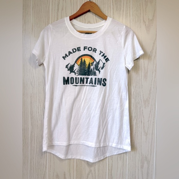 Made For The Mountains Basic T shirt Size M LNC - Picture 1 of 3